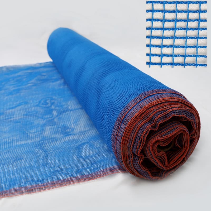 Malla de polietileno de alta densidad (HDPE) ignífuga para la protección de andamios de construcción.