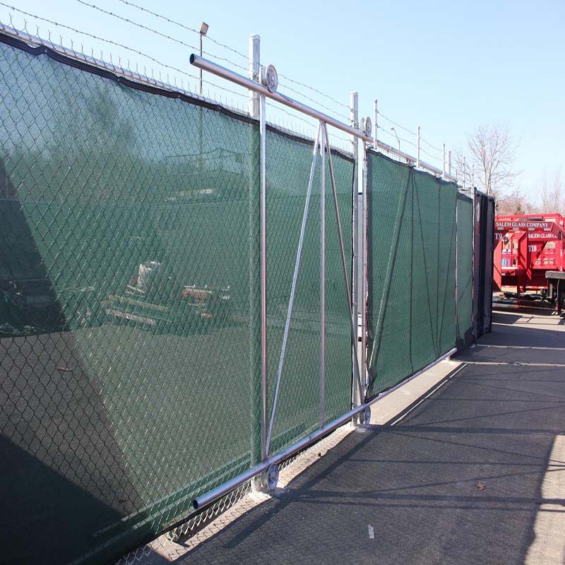 Malla de polietileno de alta densidad (HDPE) con protección UV y un índice de sombra del 70% para cercas de privacidad exteriores ecológicas.