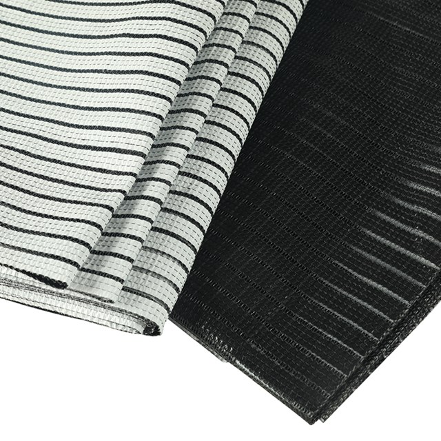 Tela de sombreo de aluminio en el interior del invernadero o malla de sombreo de aluminio en el exterior.