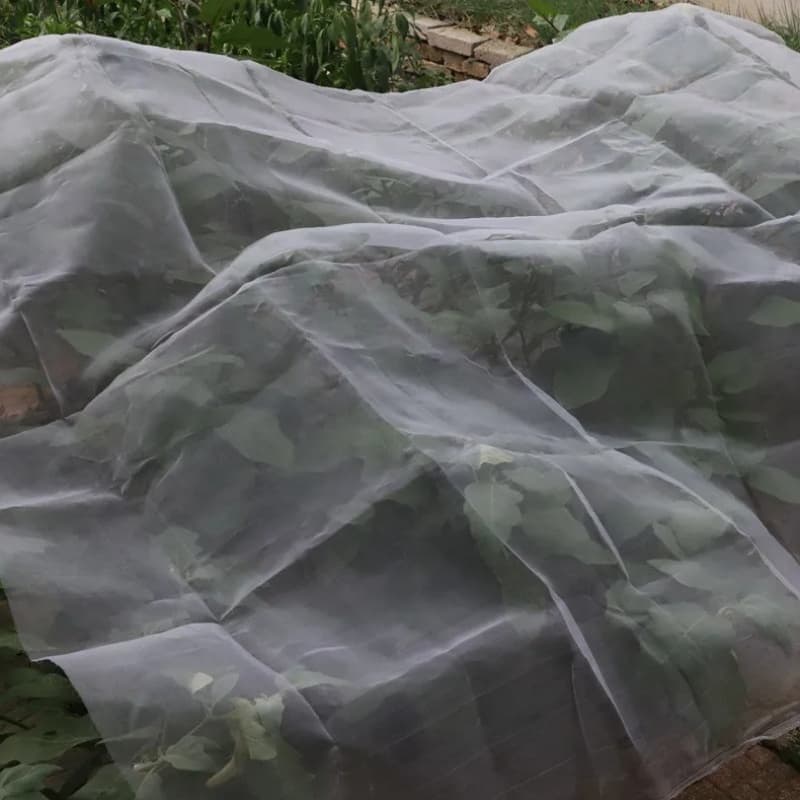 Malla antiinsectos de varios tamaños para el control de plagas